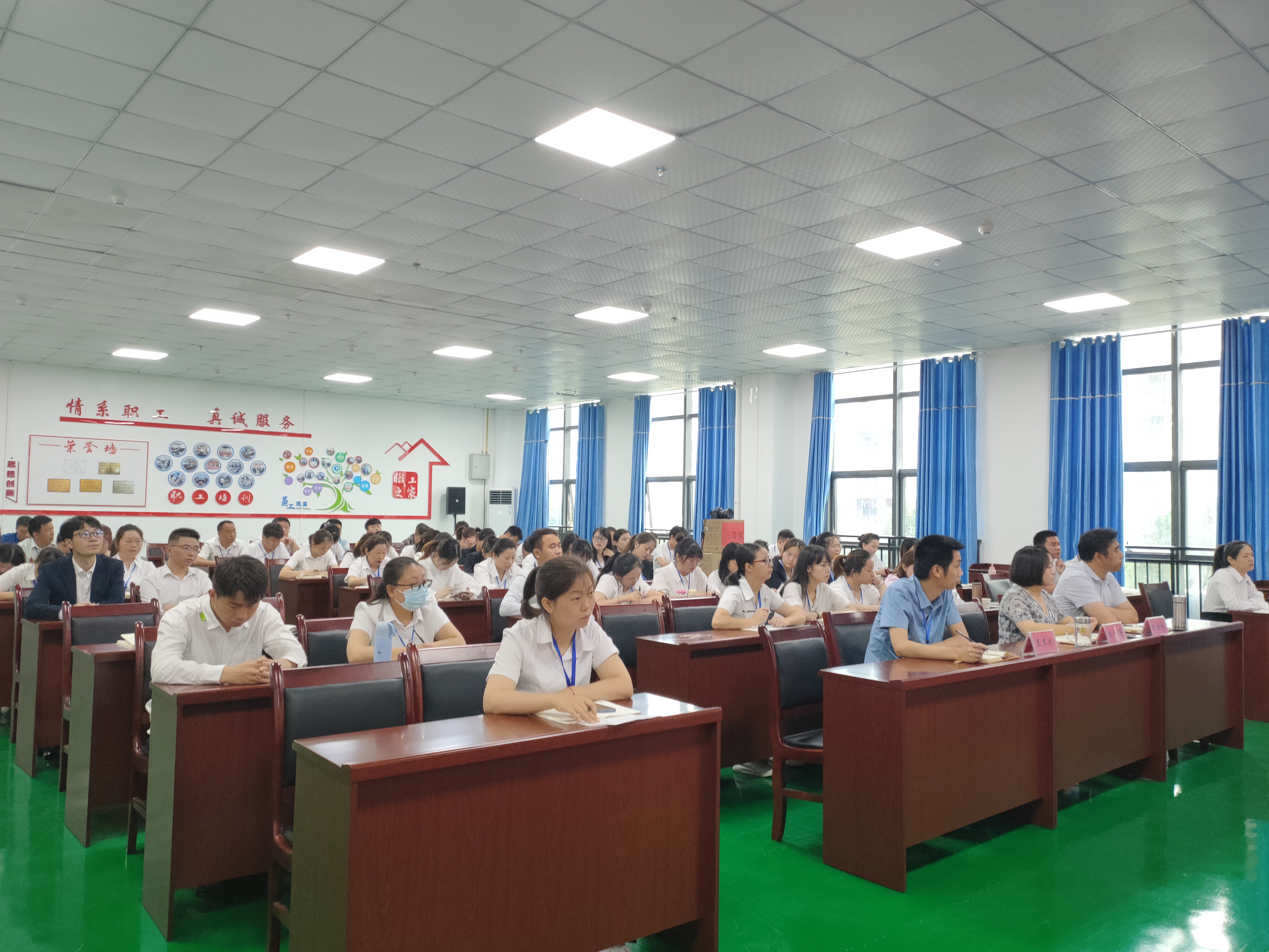 1_1624871698868072510.jpg ee158fc1c50623a622bd7264358ae25.jpg